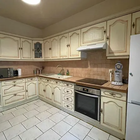 La Vallee 6 Bedroom House *
