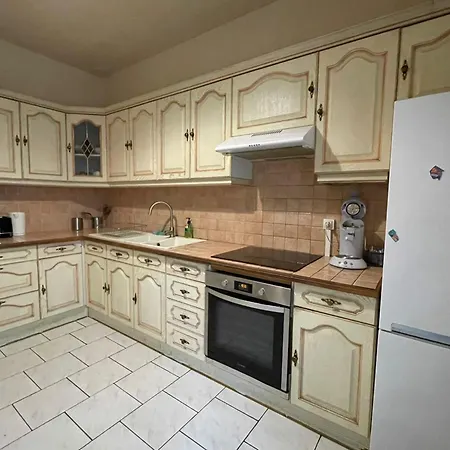 La Vallee 6 Bedroom House