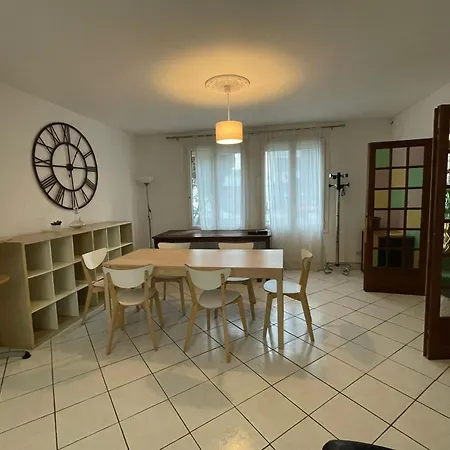 La Vallee 6 Bedroom House Le Havre