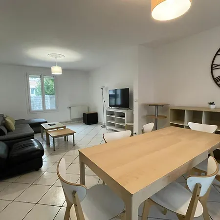 La Vallee 6 Bedroom House Holiday home